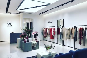 Lựa Chọn & Thiết Kế Shop Thời Trang Như Thế Nào Để Không Bị Lỗi Thời