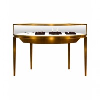 Mẫu tủ trang sức bằng inox mạ vàng