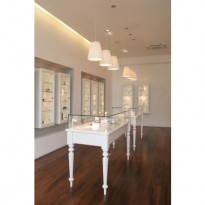 Mẫu tủ vàng chữ I sang trọng