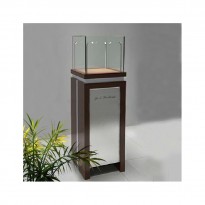 Mẫu tủ đứng trưng bày trang sức