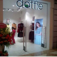 Thiết kế cửa hàng thời trang nữ Dottie - 35m2 tại Royal City, Hà Nội