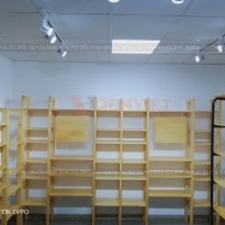 Thi công kệ trưng bày mỹ phẩm, quận 2 HCM
