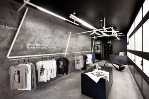 Thiết kế shop thời trang nam - Nhỏ nhưng võ cực to