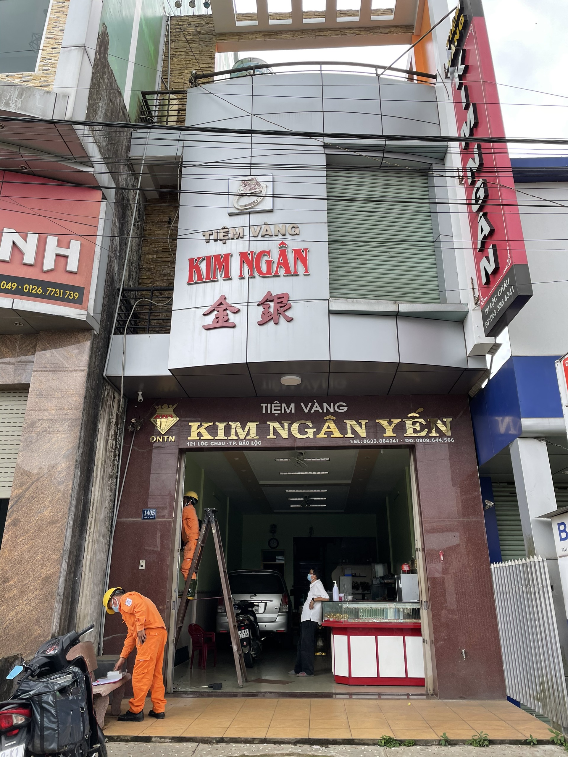 Hiện trạng khu vực mặt tiền của tiệm vàng Kim Ngân Yến