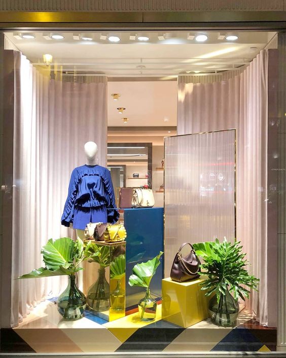 Mẫu shop áo cưới cực kỳ sang trọng và đẹp mắt - Hút hồn khách hàng