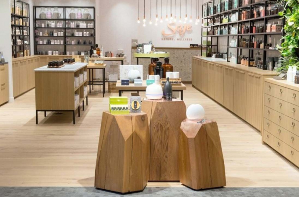 Thiết kế shop mỹ phẩm thiên nhiên cực kỳ đẹp và thu hút khách hàng