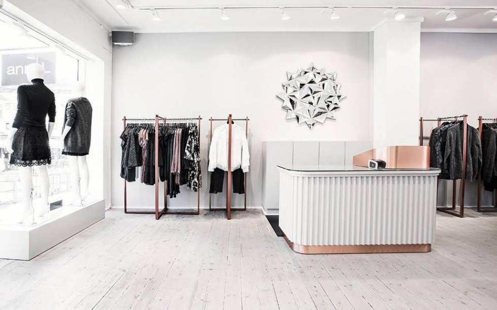 Thiết kế mặt tiền shop thời trang không khó