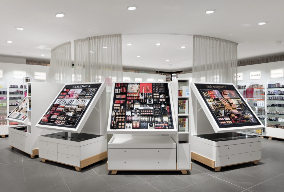 Bí mật cách thiết kế showroom mỹ phẩm thành công 