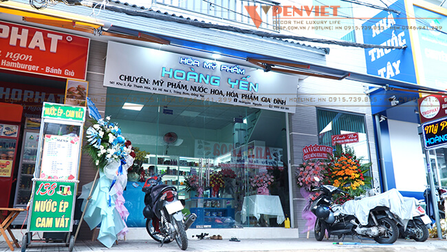 Mặt tiền shop mỹ phẩm