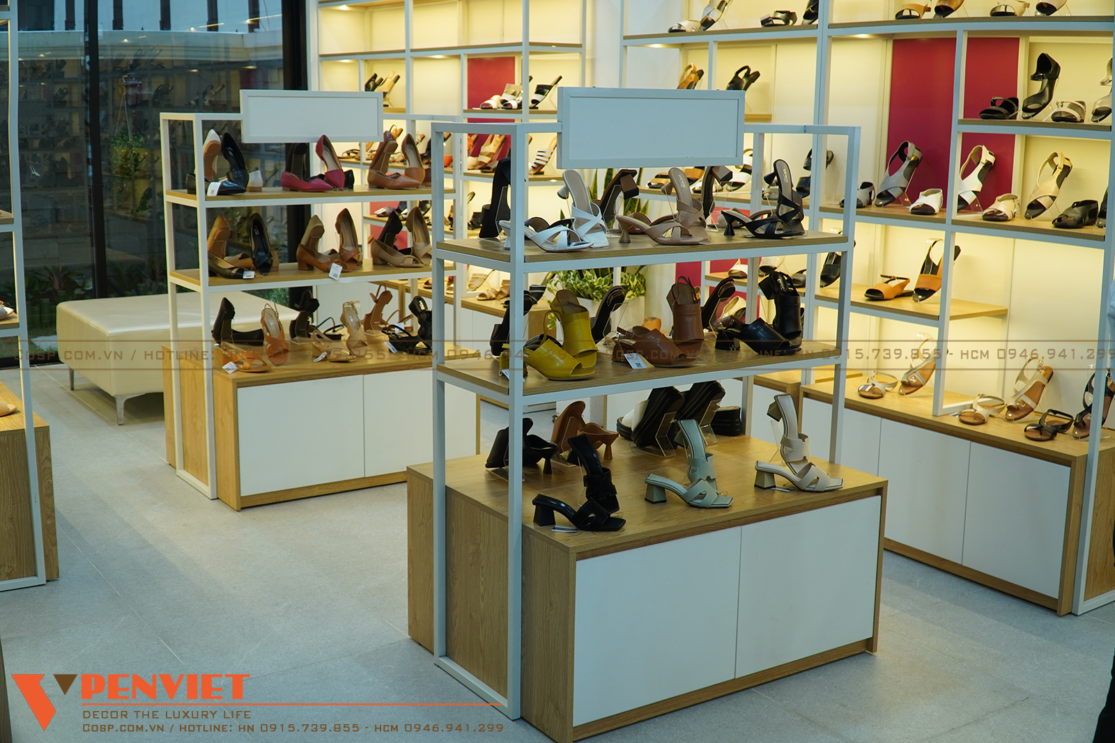 Thiết kế shop giày Yomi