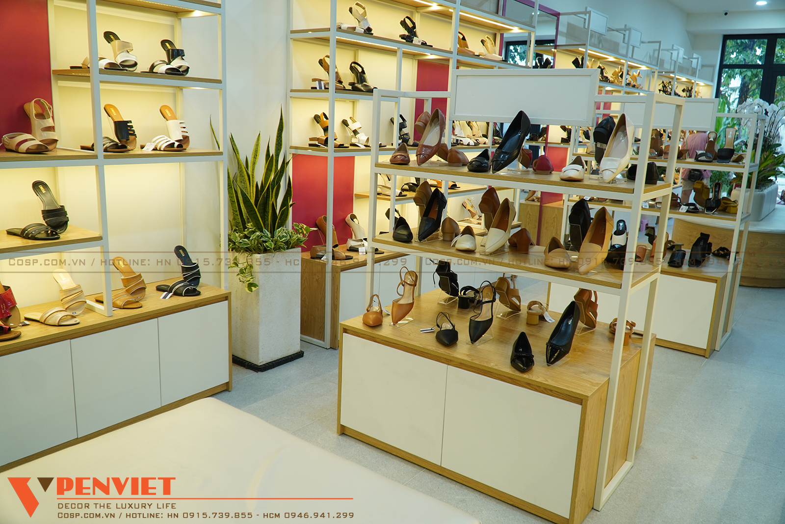 Thiết kế shop giày Yomi