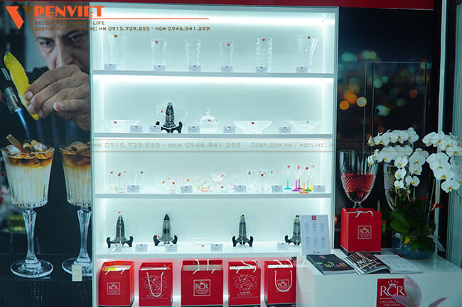 Hình ảnh hoàn thiện showroom pha lê La casa RCR
