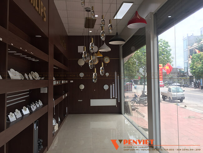 Mặt bằng cũ đang được sử dụng để kinh doanh các sản phẩm chiếu sáng