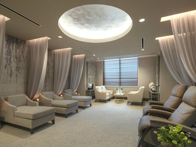 Màu sắc và ánh sáng hòa quyện tinh tế trong thiết kế sang trọng