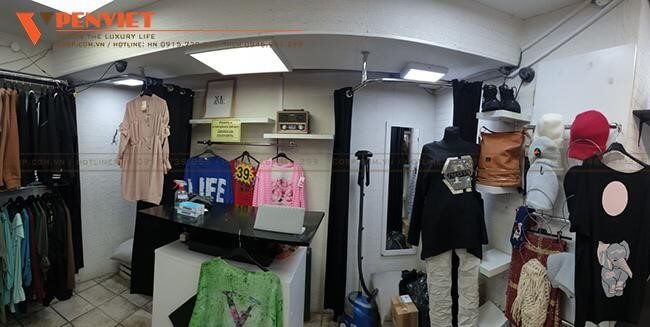 Nhằm thay đổi hoàn toàn diện mạo, chúng tôi cần tiến hành cải tạo toàn bộ cửa hàng