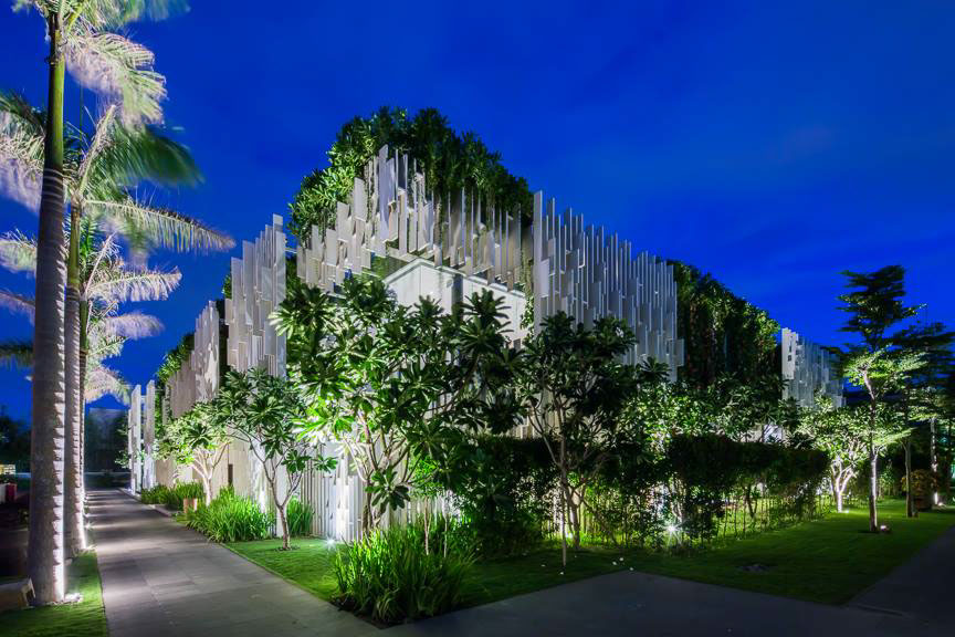 Không gian spa đẹp sang trọng lúc về đêm