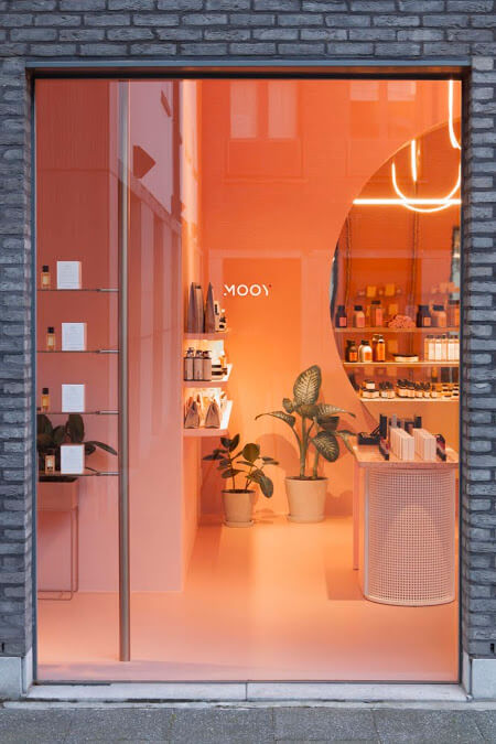 Một mẫu kết hợp hoàn hảo - Thiết kế shop mỹ phẩm kết hợp kinh doanh cafe thời đại 4.0
