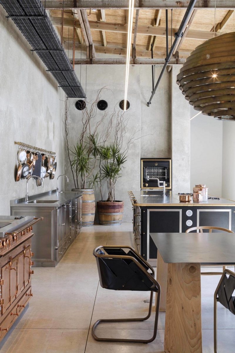 Mẫu thiết kế showroom nội thất bếp độc đáo