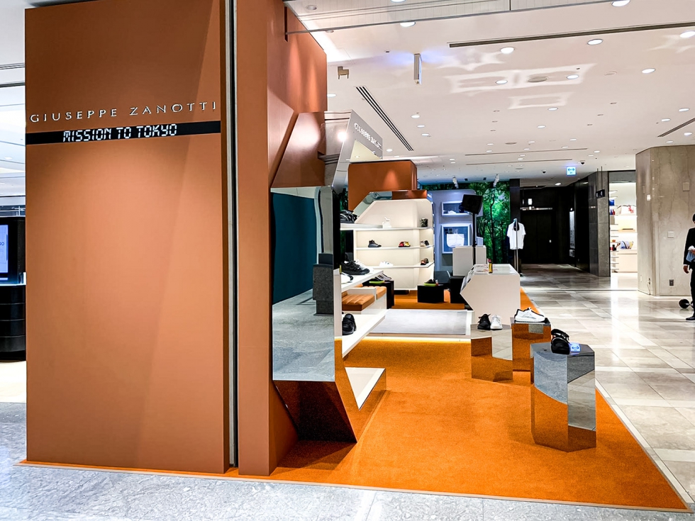 Mẫu thiết kế showroom giày dép