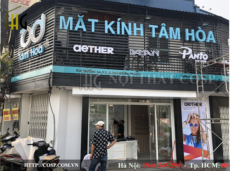 Thi công shop kính mắt Tâm Hòa