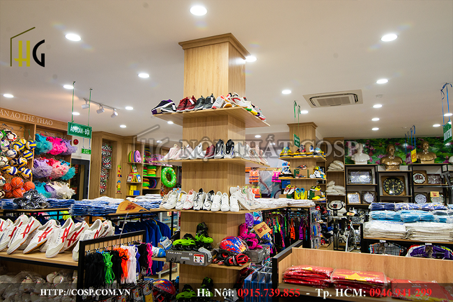 Khu vực giầy dép khu vực sách CHung lý Bookstore