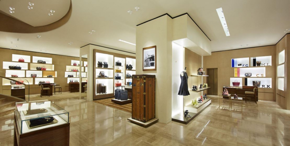 Nét đẹp sang trọng, quý phái của showroom thời trang túi xách