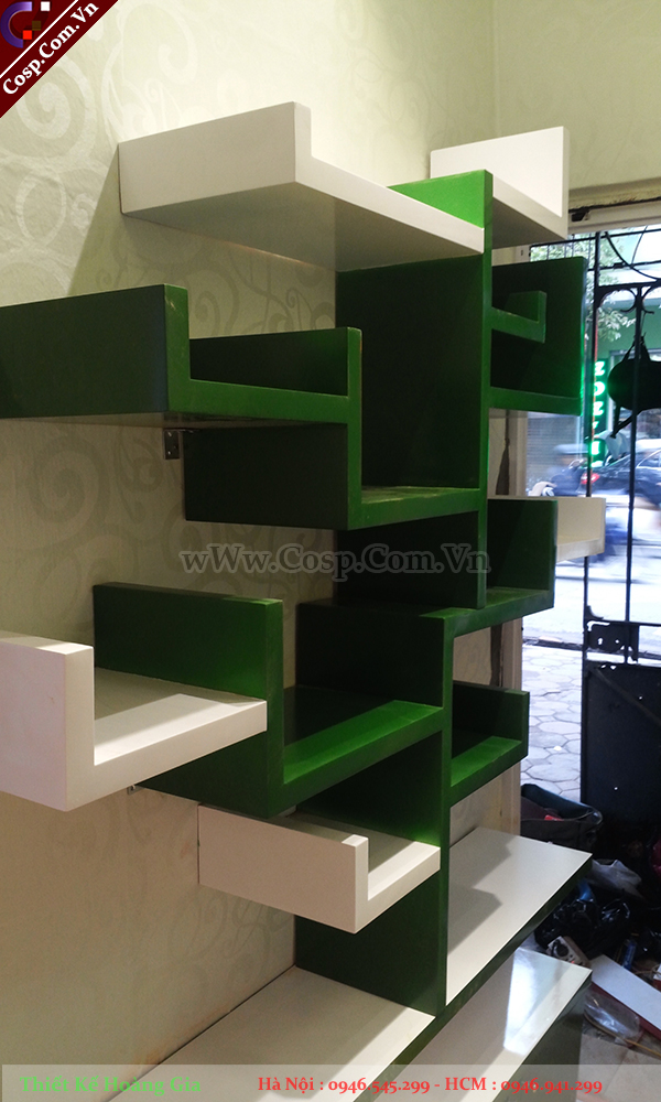 thiết kế shop mỹ phẩm tone xanh lá 10