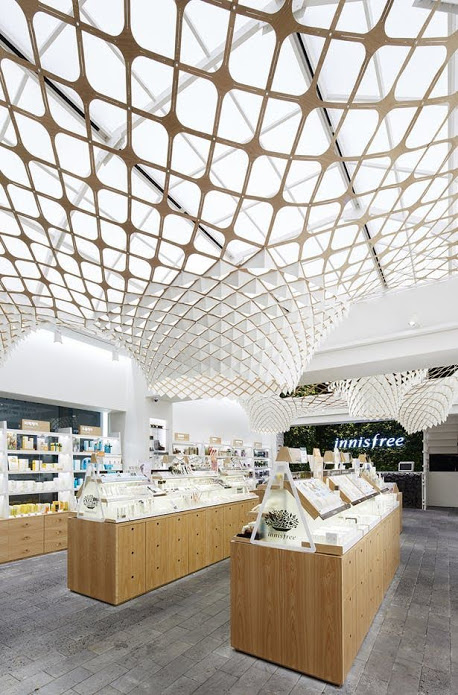 Thiết kế shop mỹ phẩm này chị em nhìn là chỉ có mê luôn