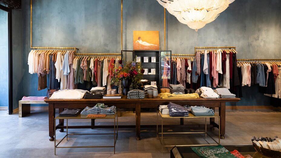 Thiết kế shop quần áo phong cách vintage 