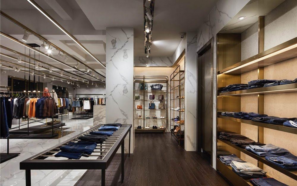 Nội thất shop thời trang cao cấp