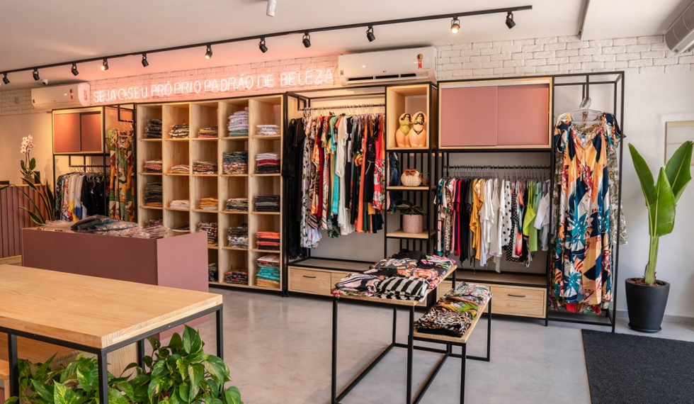 Thiết kế shop thời trang dành riêng cho những người Big Size