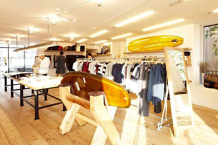 Thiết kế shop quần áo nam phong cách thể thao cực đẹp