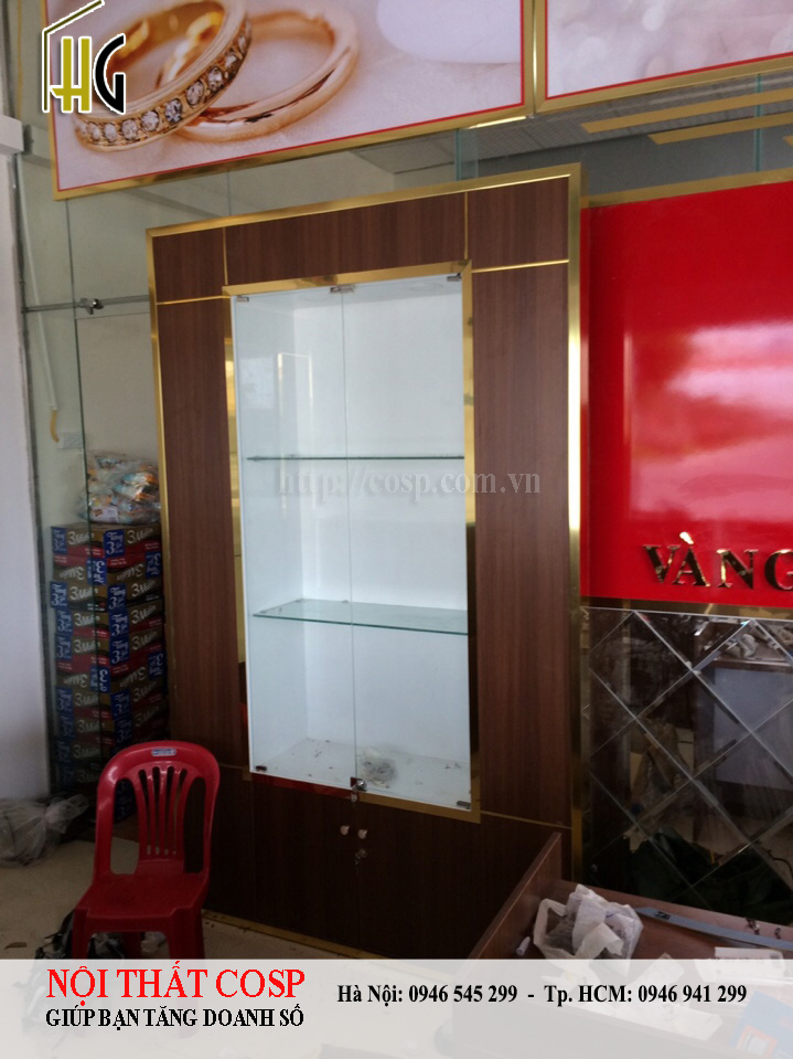 thiet-ke-cua-hang-vang-bac