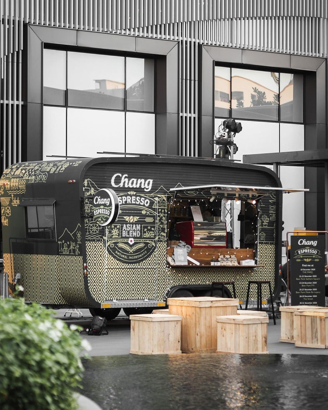 Thiết kế ngoại thất bắt mắt của quán trà sữa