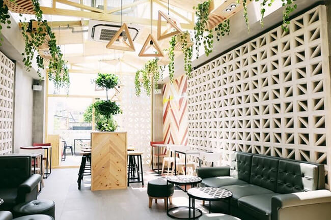 Thiết kế quán trà sữa độc đáo tận dụng ánh sáng tự nhiên