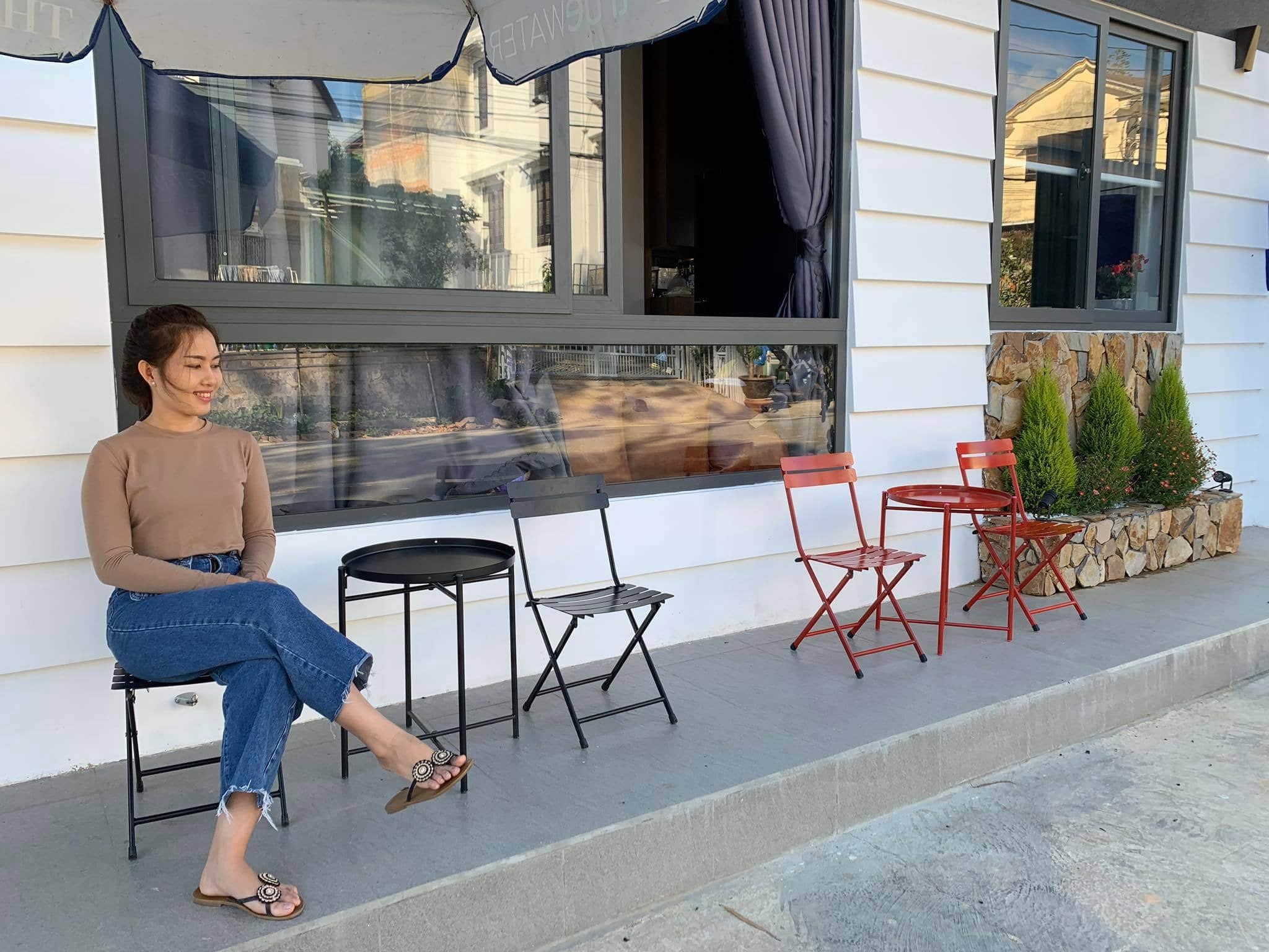 Không gian mở trong thiết kế quán trà sữa vỉa hè