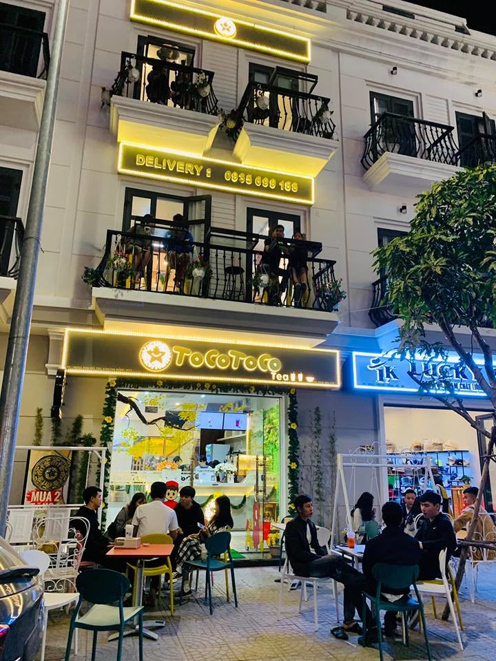 Mùa hè là mùa của những cuộc gặp gỡ, hẹn hò