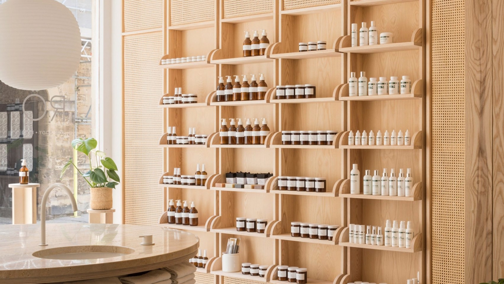 Ý tưởng thiết kế spa với tủ gỗ hồng đào 1